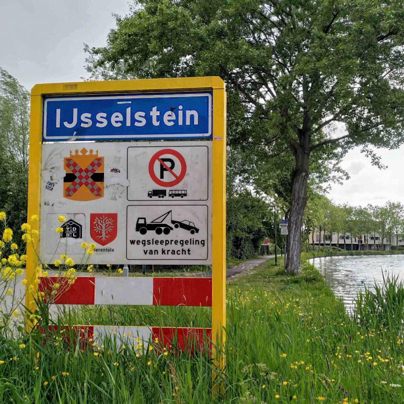Bord IJsselstein bij Jaagpad